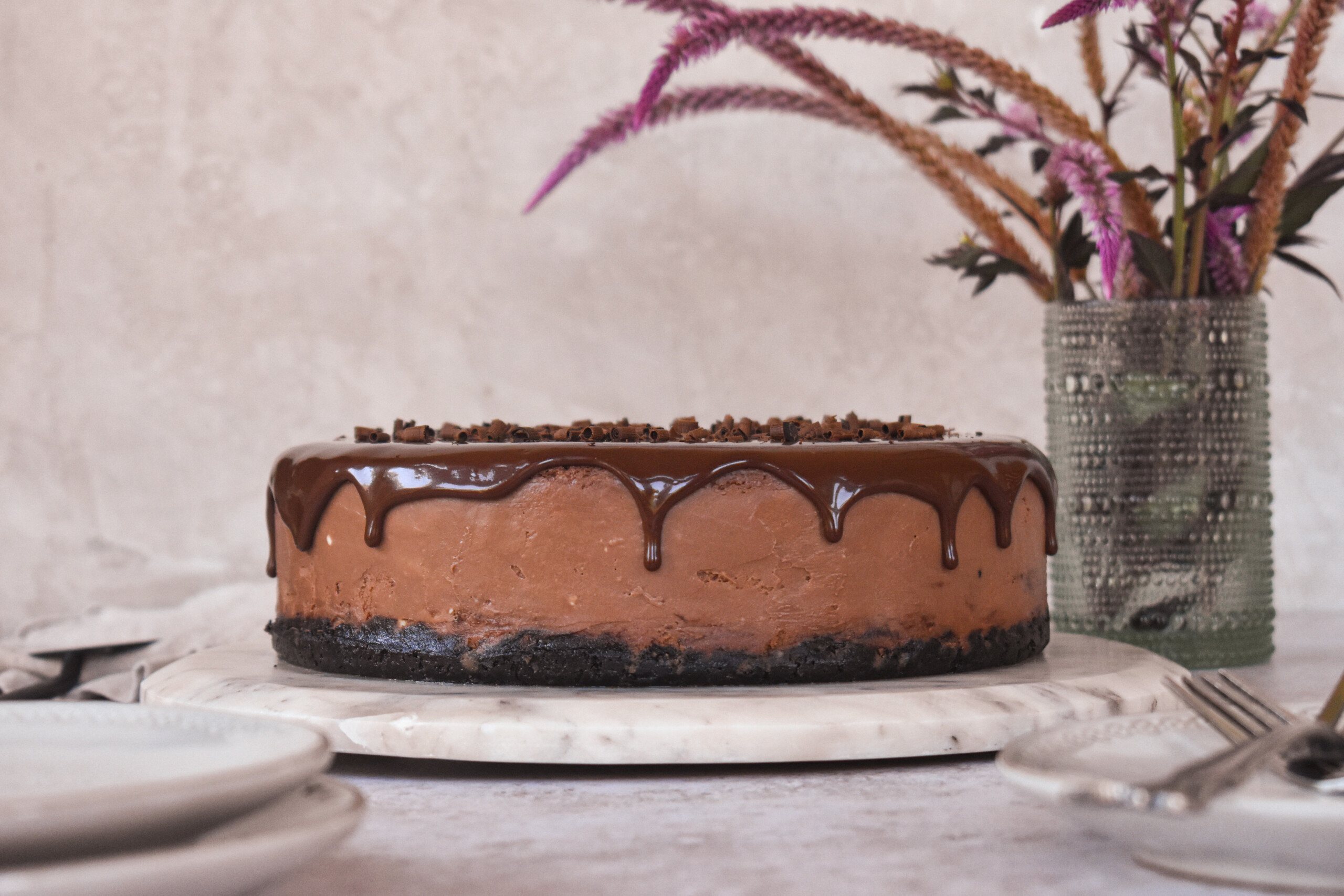 chocolate cheesecake photography
