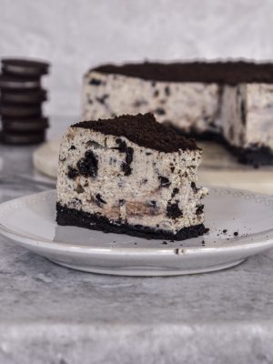 slice of cookies and cream cheesecake showing texture