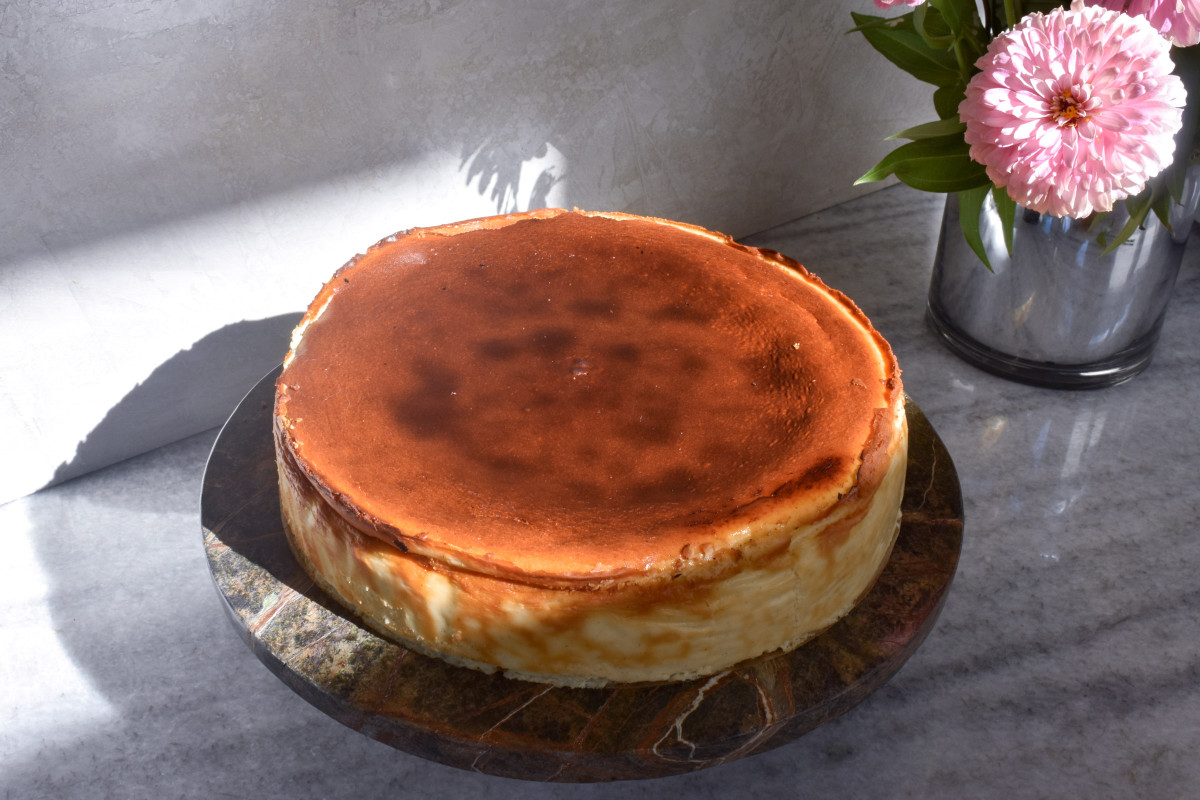 Basque Cheesecake with golden top